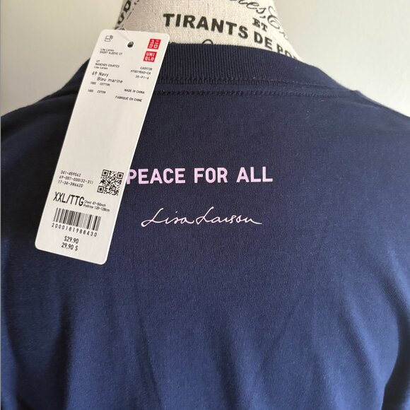 UNIQLO Lisa Larson UT "Peace for All" Graphic Tee, XXS, Navy - Picture 3 of 12